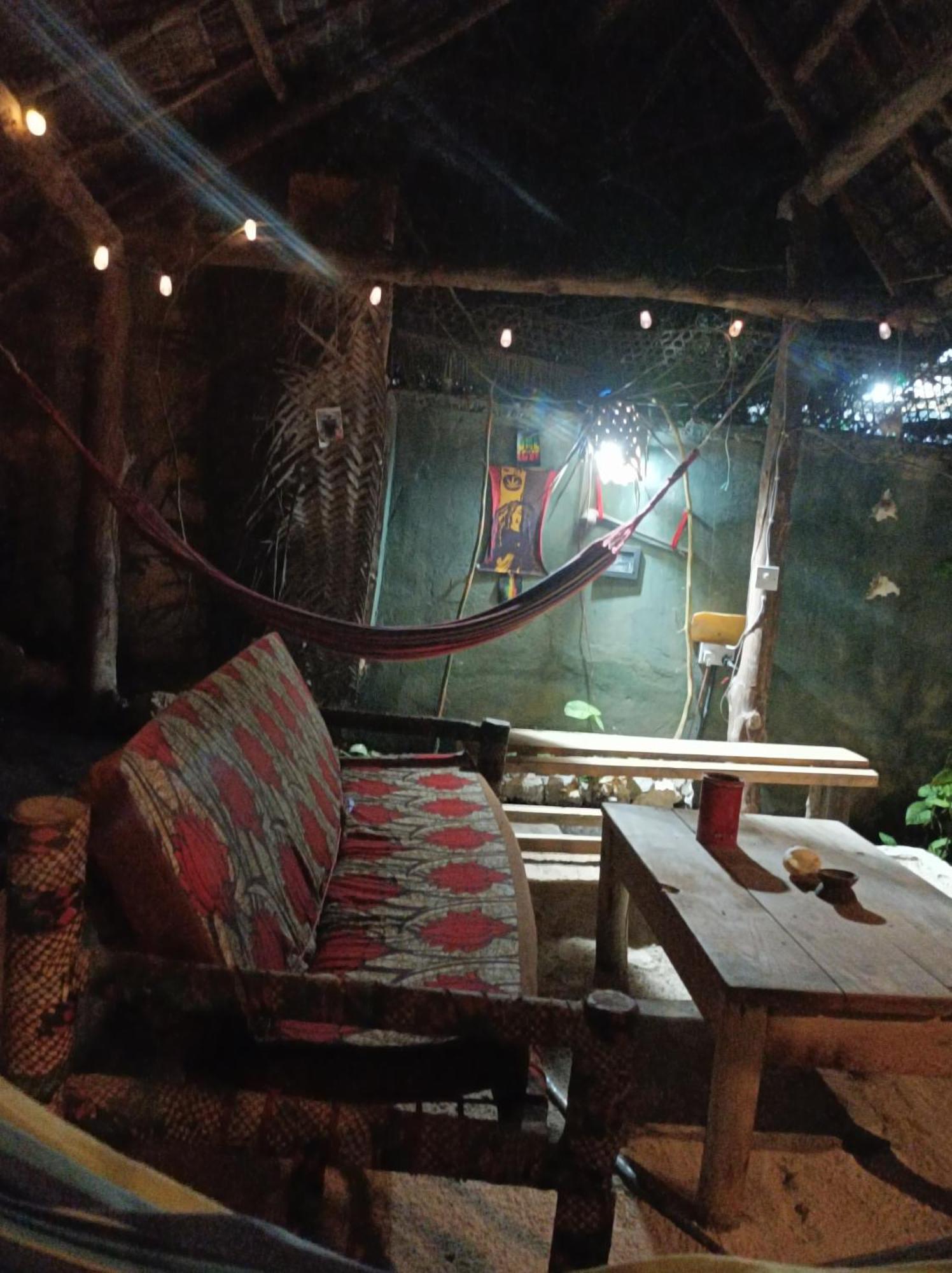 Mamarasta Bed & Breakfast Bwejuu Exterior photo