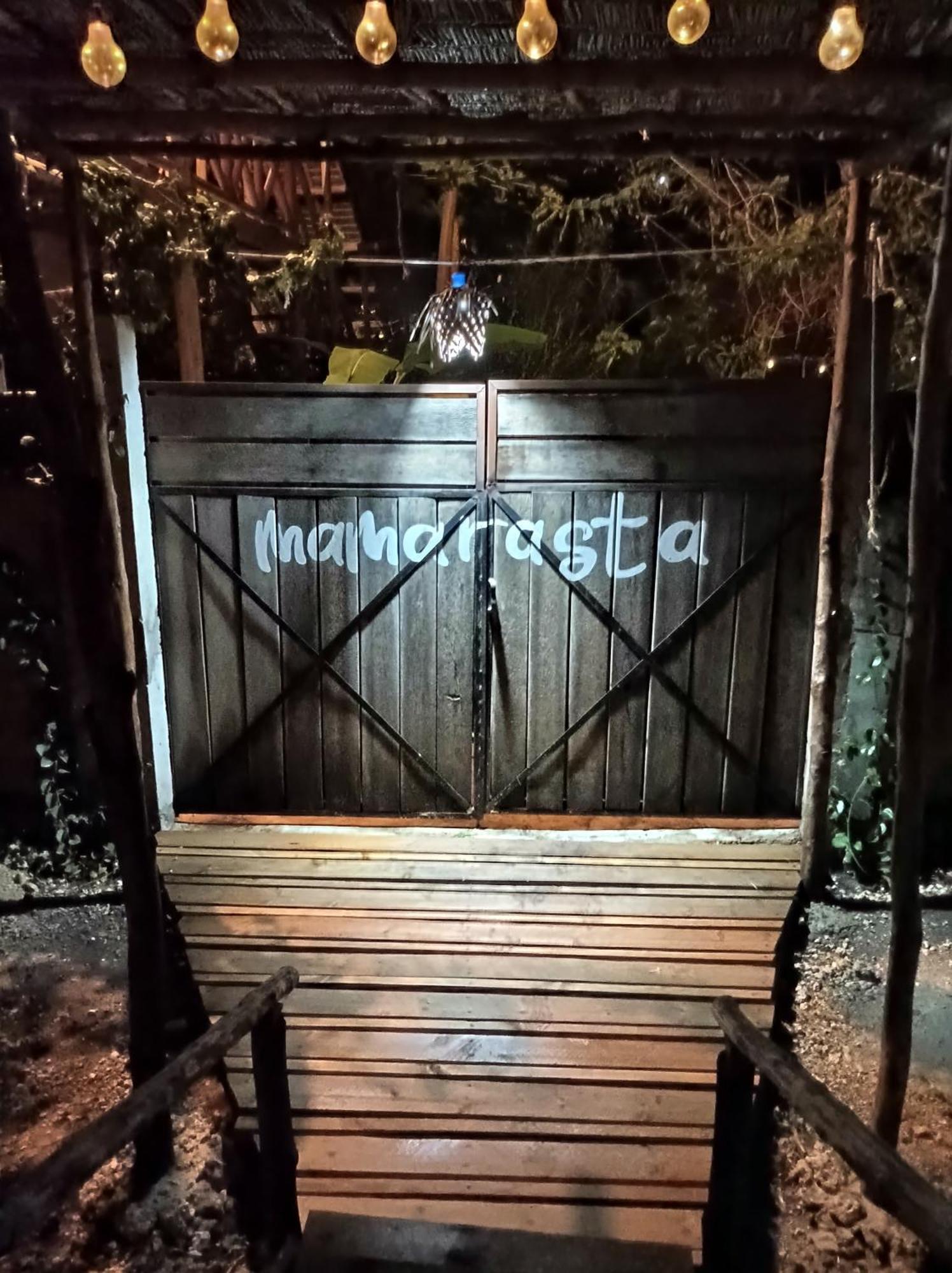 Mamarasta Bed & Breakfast Bwejuu Exterior photo